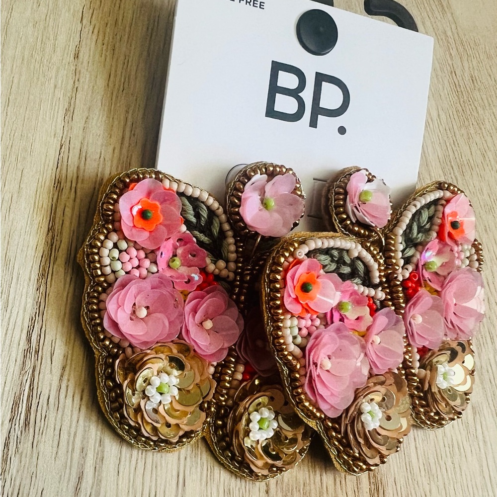 NEW BP. Pink and Gold Beaded & Sequin Butterfly Earrings💝 - Picture 3 of 6